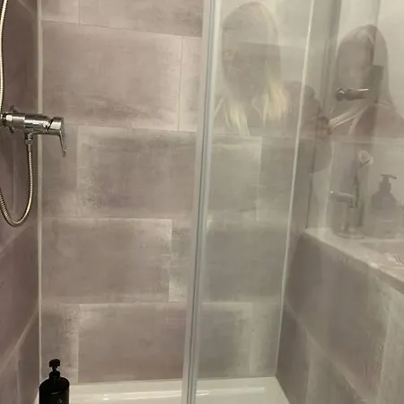 Apartment Kunterbunt, W-lan, Office Leverkusen