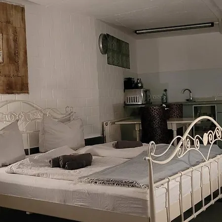 Kunterbunt, W-lan, Office Apartment Leverkusen