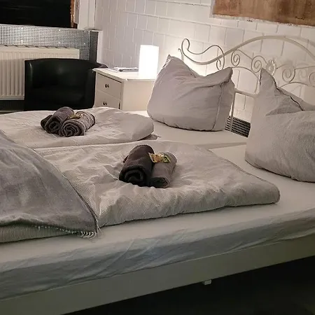 Kunterbunt, W-lan, Office Apartment Leverkusen